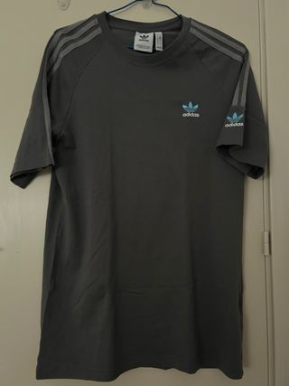 Camiseta Adidas Gris 
