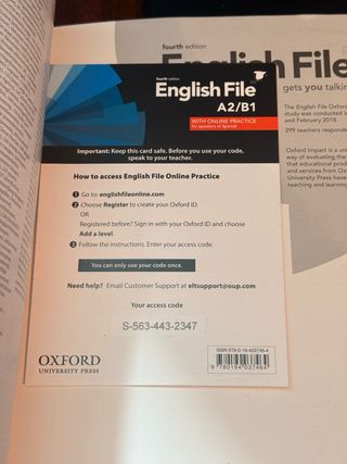 Libro English file A2 B1