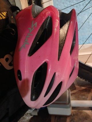 Casco de bicicleta rosa spiuk