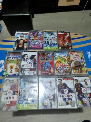 Lot 12 giochi per PSP