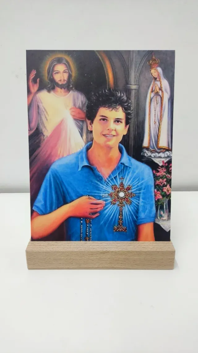 Cuadro San Carlo Acutis con peana