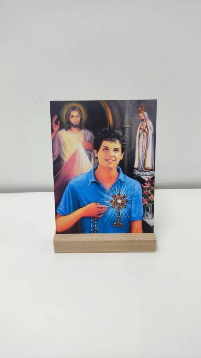 Cuadro San Carlo Acutis con peana