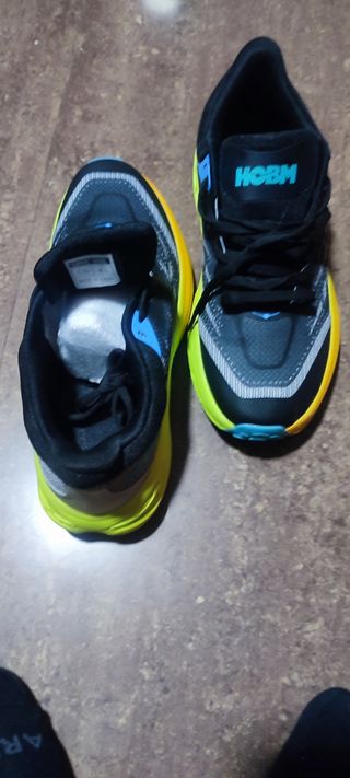 Zapatillas deportivas nuevas