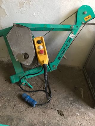 Elevador AIRONE-300 Monofásico 300 kg