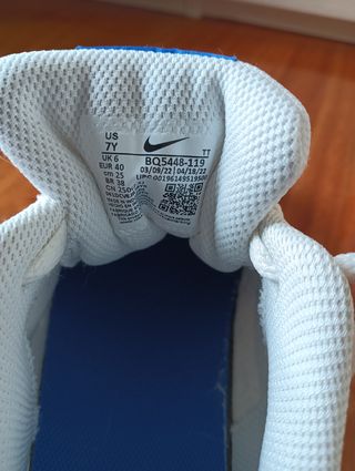 Zapatillas Nike Blancas y Naranja