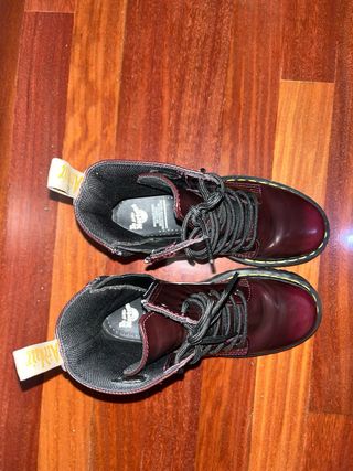Dr. Martens Jadon Arcadia Cherry Red Talla 38