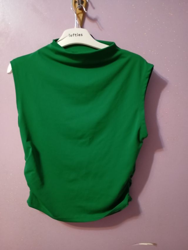 Top verde Shein usado una vez