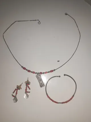 Antiguo conjunto  joyería plata, nácar y coralina