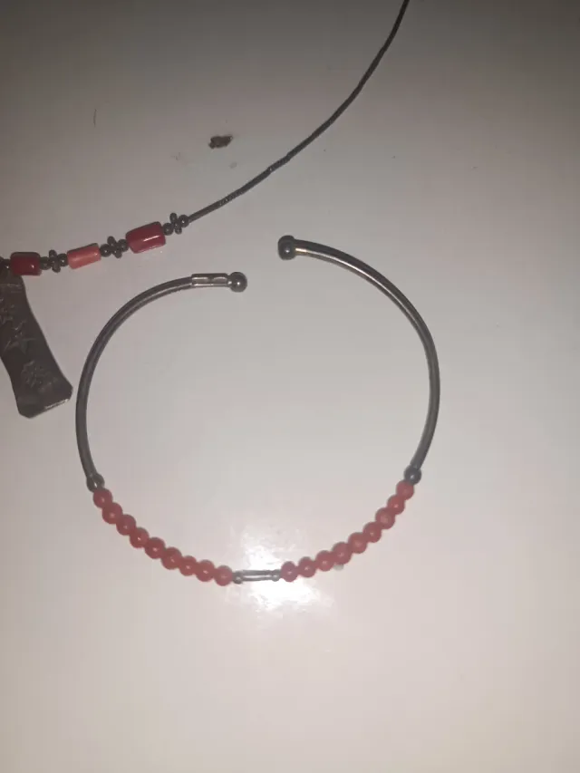 Set di gioielli antichi in argento, madreperla e corallo