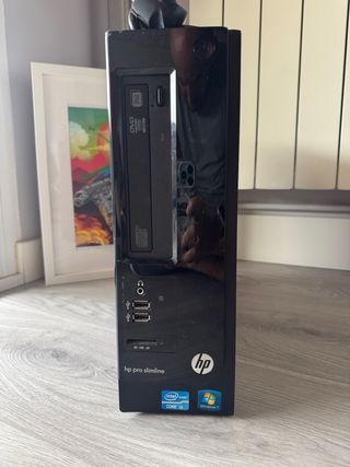 PC HP Intel Core i3 funcionando