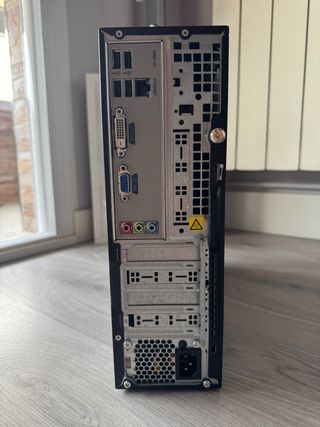 PC HP Intel Core i3 funcionando