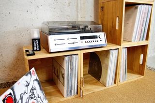 CAJA MADERA CUBETA VINILOS ROBLE MODULAR