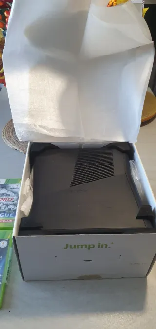 Xbox 360 250GB + 2 Giochi