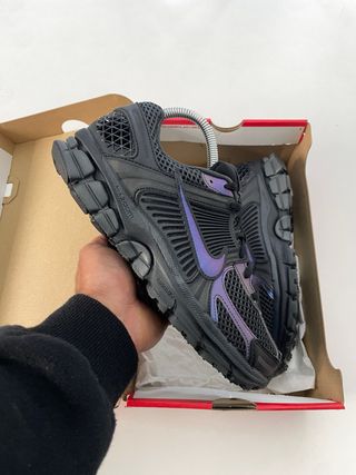 Nike Zoom Vomero 5 Negro/Morado EU 42,5