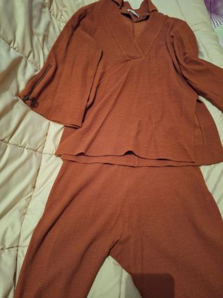 Conjunto punto Purificación García naranja