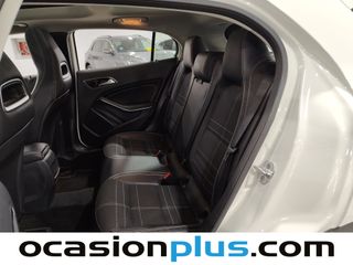 Mercedes-Benz GLA 200 d Urban 100 kW (136 CV)