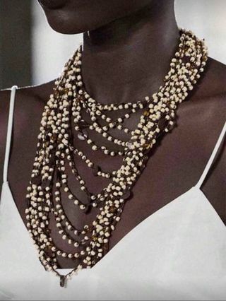Collar Zara viral agotadísimo
