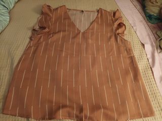 Blusa con estampado de rayas