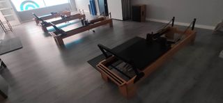 Se venden 4 maquinas Pilates reformer