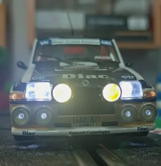 Scalextric Renault 5 Maxi Turbo Diac