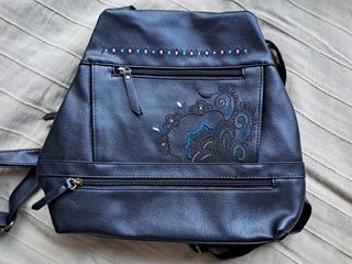 Mochila antirrobo Negra (estilo MISAKO)