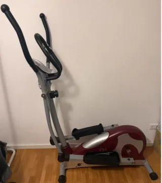 Cinta de correr y equipo de gimnasio