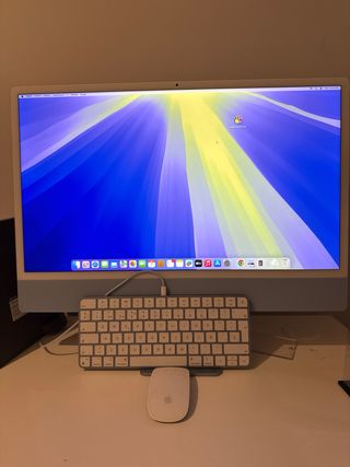 IMAC 27” M3 azul en perfectas condiciones