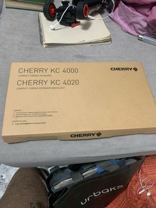 Teclado Cherry KC 4000 Cableado Negro