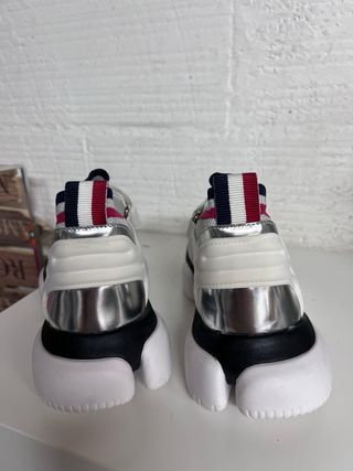Zapatillas Moncler Talla 39 Plata/Blanco