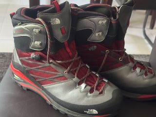 Botas de Nieve The North Face Grises/Rojas