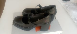 Zapatos de tacón Art negros