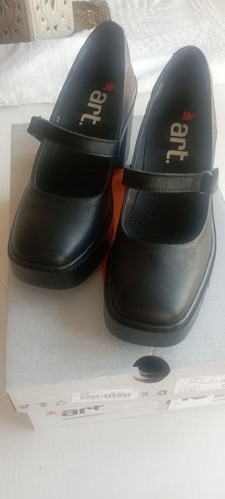 Zapatos de tacón Art negros