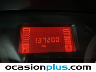 Renault Clio 1.2 16v Campus Community 55 kW (75 CV)