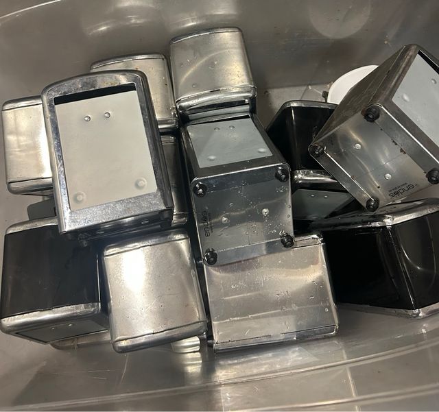 5 Servilleteros Metálicos Plateados