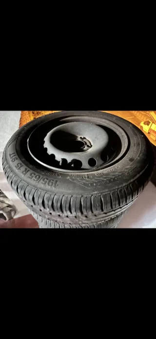 Llanta de acero 195/65 R15 91T