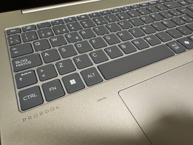 HP ProBook 460 G11 16", Ultra 5, 16gb, 512gb NUEVO