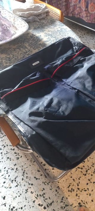 Maleta de viaje para trajes
