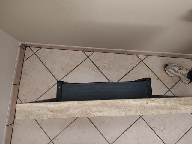 Caminetto bioetanolo pietra e metallo