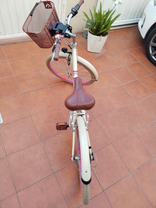 Bicicleta Btwin Poply 500 Paseo
(NO NEGOCIABLE)