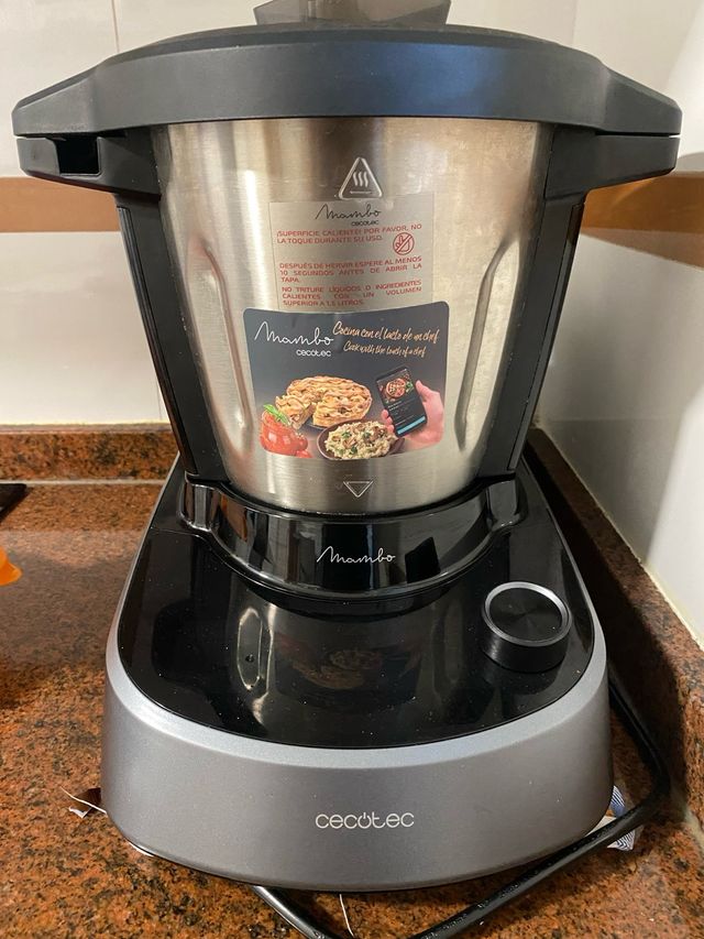 Robot de cocina Cecotec Mambo 11090. en garantia