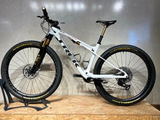 Trek Supercaliber / Talla ML / 29"