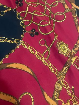 Pañuelo italiano seda estampado cadenas