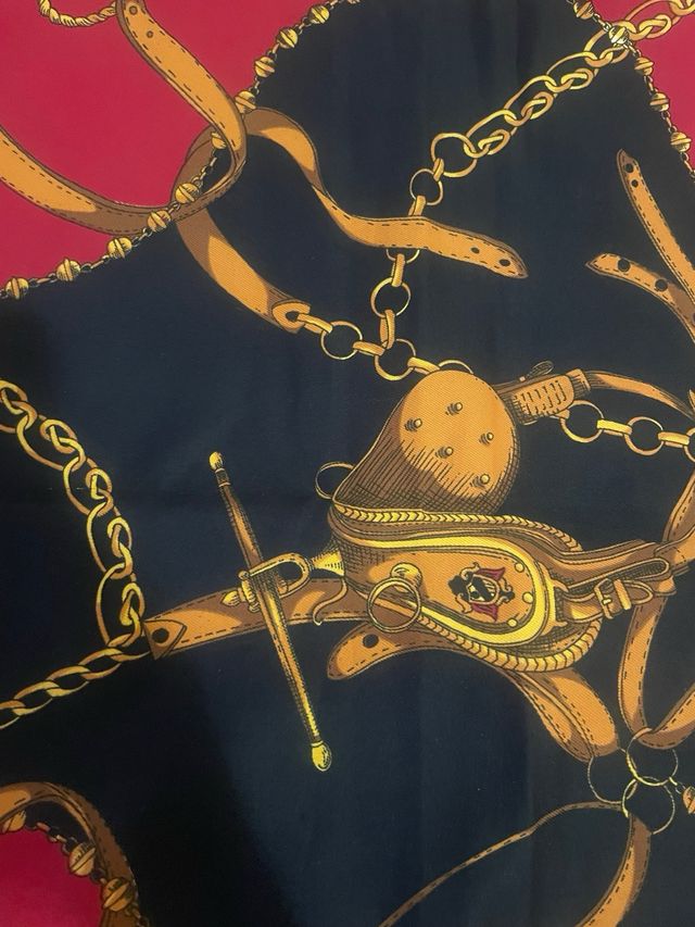 Pañuelo italiano seda estampado cadenas