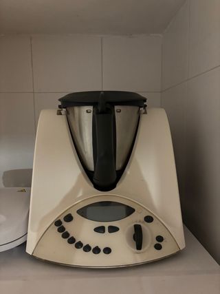 Thermomix TM31
Usada pero funciona perfectamente.