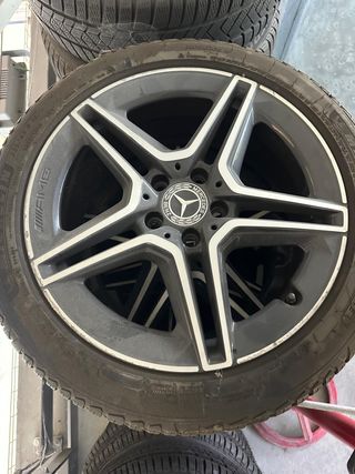 Llantas AMG originales con neumáticos invierno