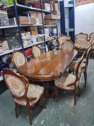 Antiguos muebles de salón 
