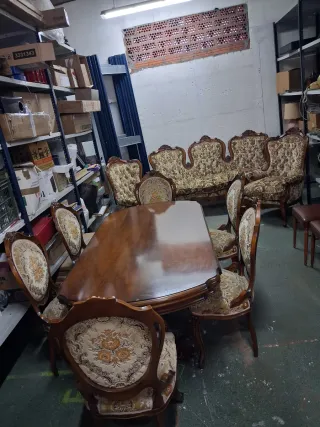 Antiguos muebles de salón 