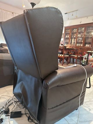 Sillón Elevador Reclinable 
De piel