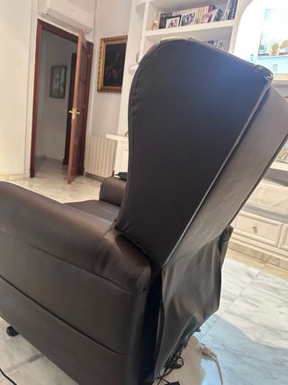 Sillón Elevador Reclinable 
De piel
