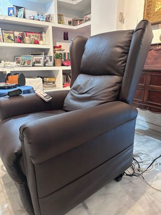 Sillón Elevador Reclinable 
De piel